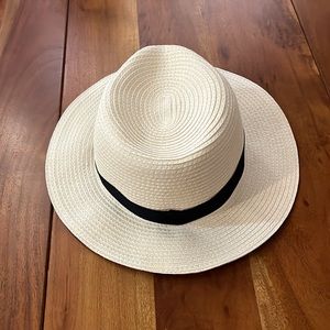 NWT - Madewell Packable Hat - SIZE M/L
